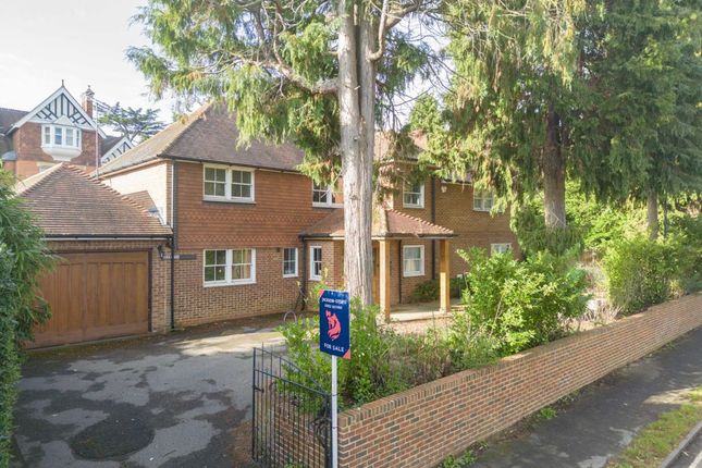 Egerton Road, Weybridge KT13 5 bed detached house for sale