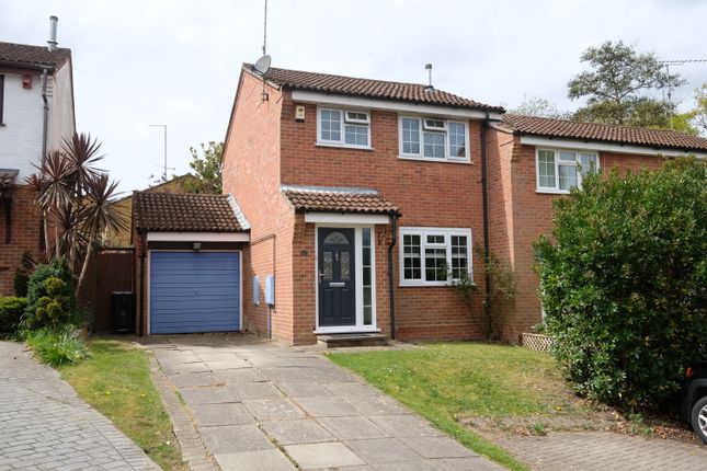 Foxtail Drive, Dibden Purlieu SO45 3 bed semi
