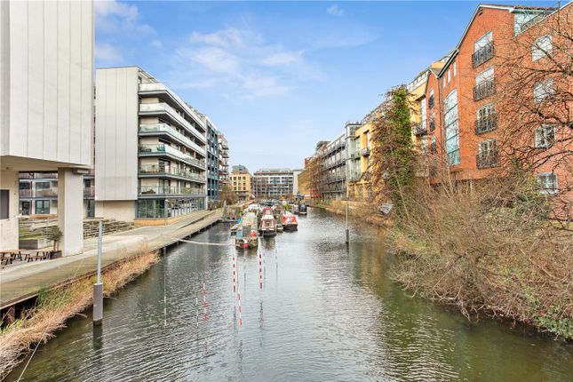 Hertford Road, London, N1 2 bed apartment for sale