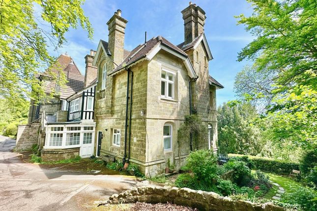2 bed flat