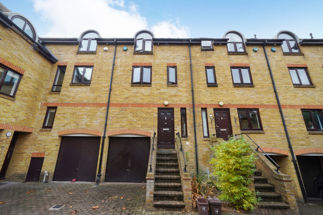 3 bed terraced house