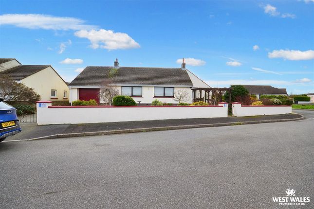 Woodland Crescent, Milford Haven 4 bed detached bungalow for sale