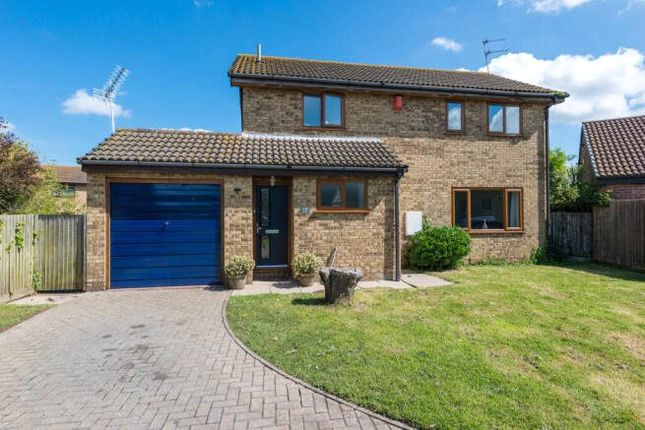 Ellis Way, Kent CT6 4 bed detached house for sale
