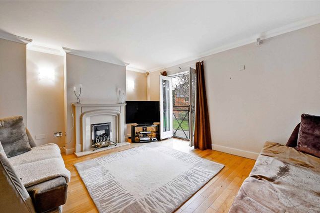 4 bed terraced house