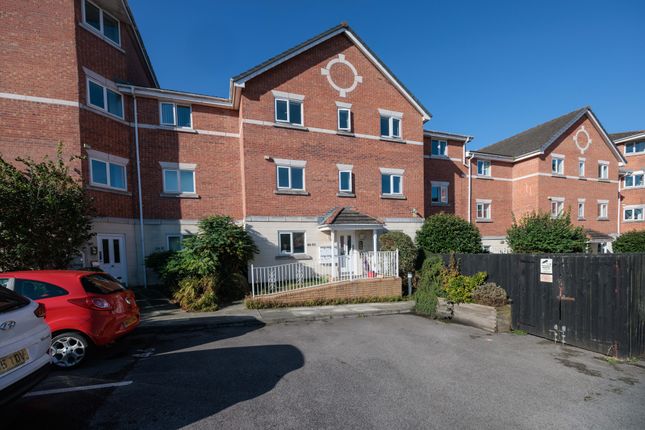 Old Coach Road, Runcorn WA7 2 bed flat for sale