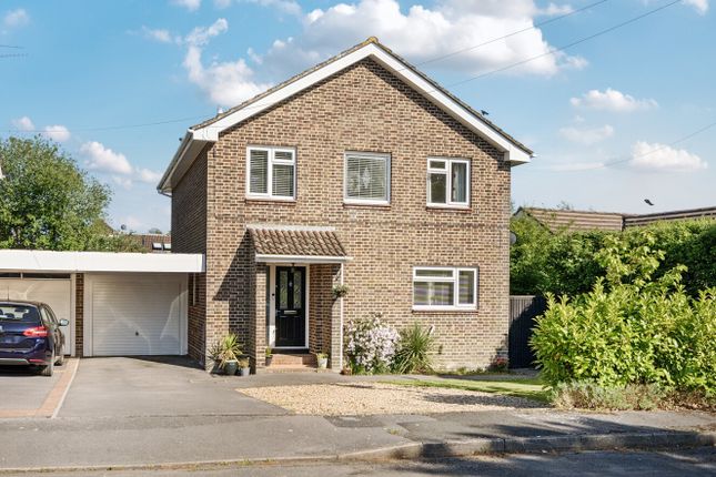 4 bedroom link detached house for sale