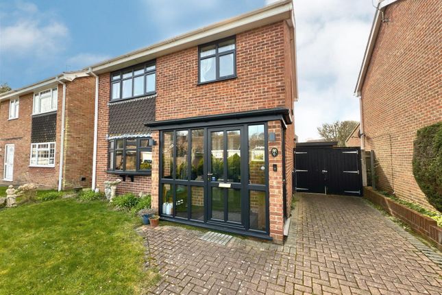 3 bed detached house