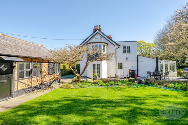 3 bed semi-detached house