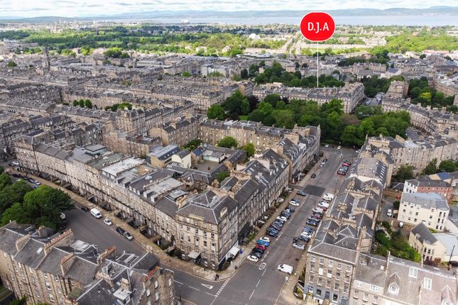 15 (1F2) Royal Crescent, New Town... 1 bed flat for sale