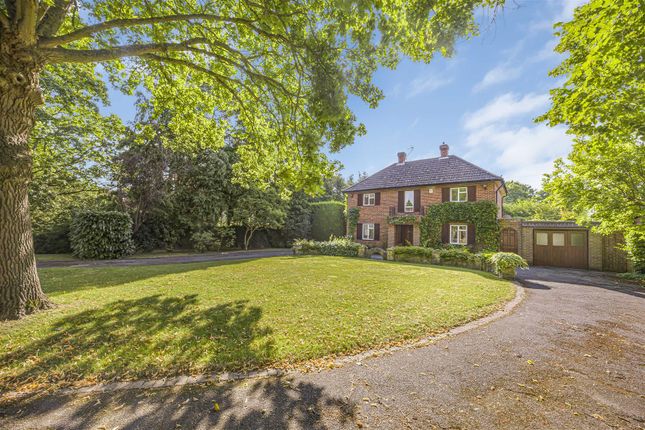 West Drive, Sonning, Reading 3 bed detached house for sale