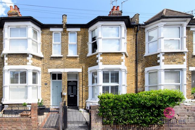 Long Lane, London 2 bed flat for sale