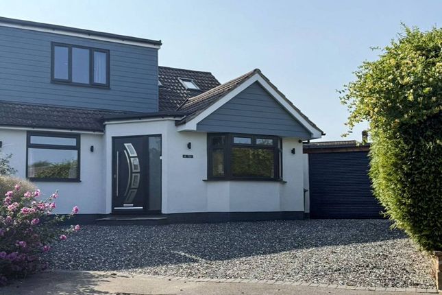 Wallace Close, Guildford, GU3 5 bed bungalow for sale
