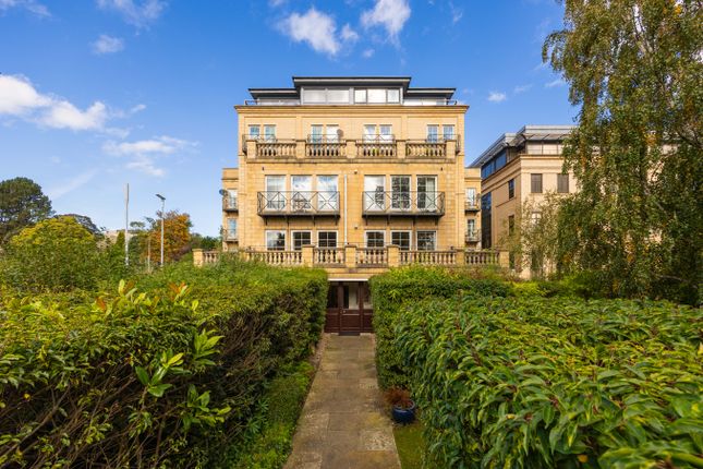 3 bedroom ground floor flat for sale