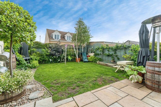 5 bedroom semi-detached house for sale