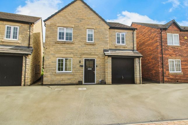 4 bed detached house