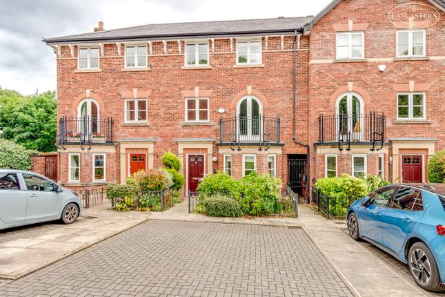 4 bedroom town house for sale