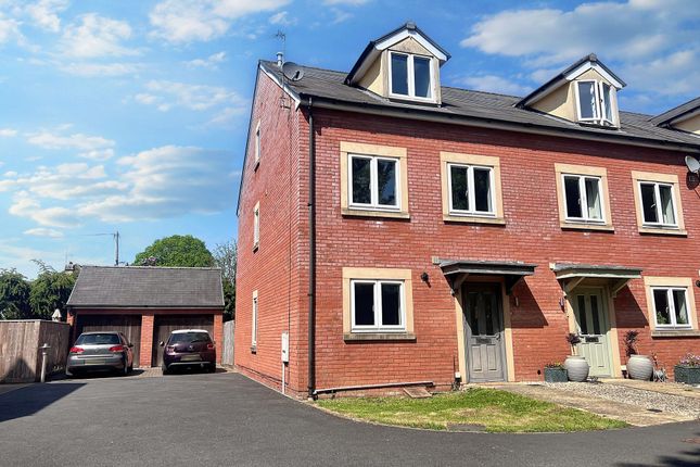 4 bedroom end of terrace house for sale
