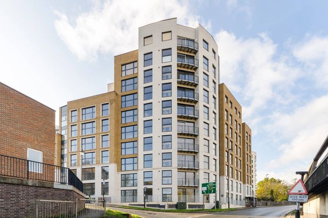 2 bed flat