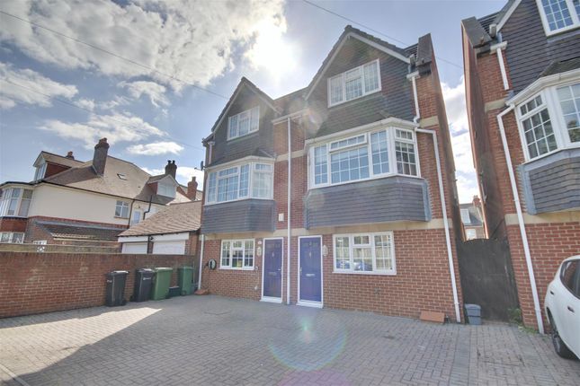 4 bedroom town house for sale