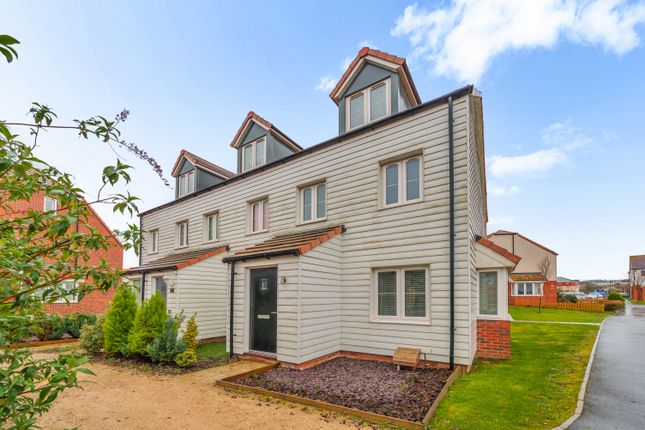 3 bed end terrace house