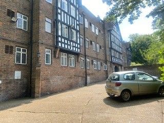 Tudor Close, London Studio for sale