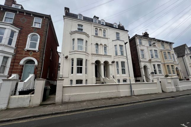 Shaftesbury Road, Southsea PO5 2 bed flat for sale