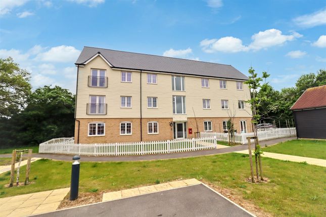 Legg Close, Braintree 2 bed apartment for sale
