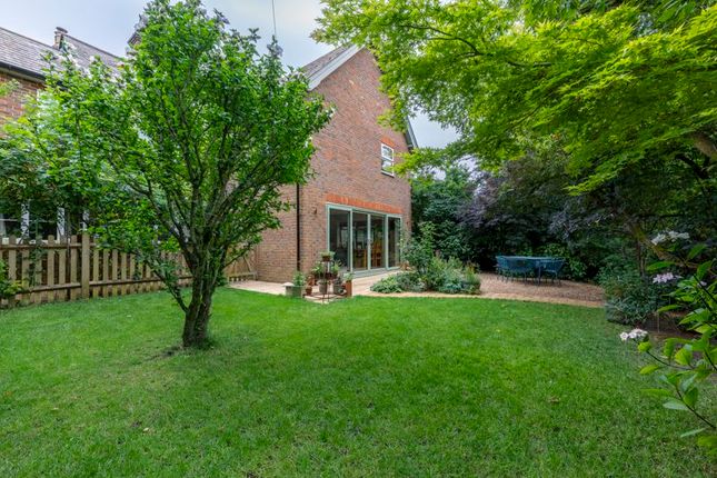 Palehouse Common, Framfield 5 bed semi