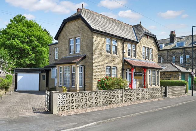 Oxford Avenue, Guiseley, Leeds 5 bed detached house for sale