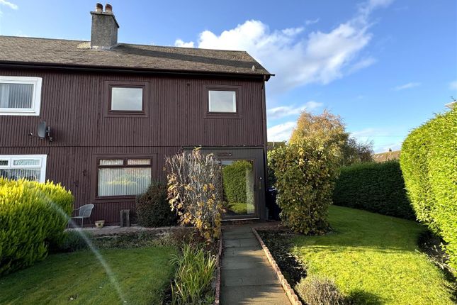 3 bed semi-detached house