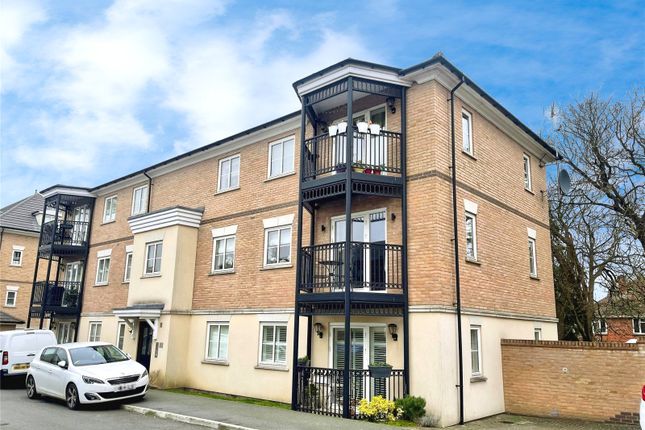 Buckingham Road, Epping, Essex, CM16 2 bed apartment for sale