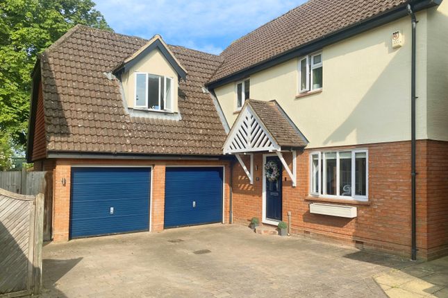 4 bed detached house