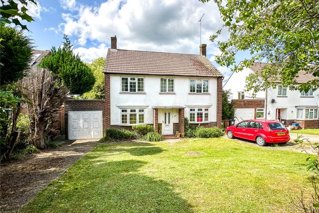 Carrington Avenue, Borehamwood... 3 bed detached house for sale