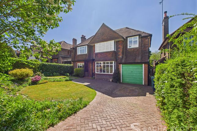 Beacon Way, Banstead, SM7 4 bed detached house for sale