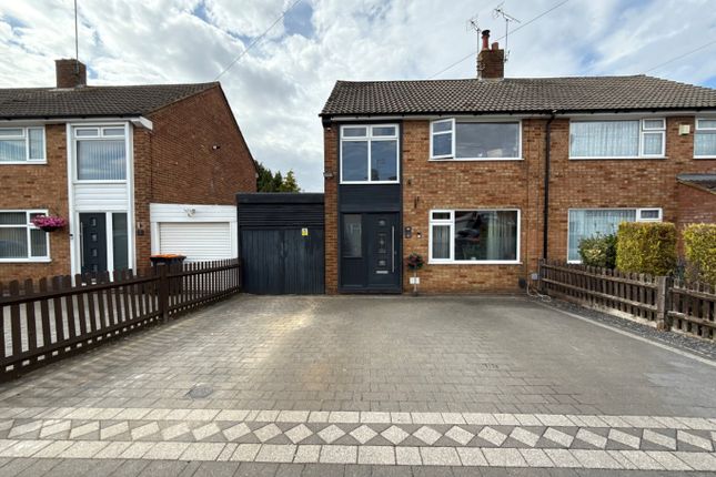 Dunstable, Bedfordshire LU5 3 bed semi