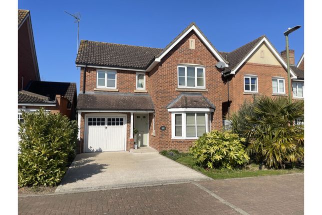 4 bed detached house