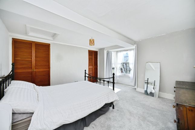 2 bedroom maisonette for sale