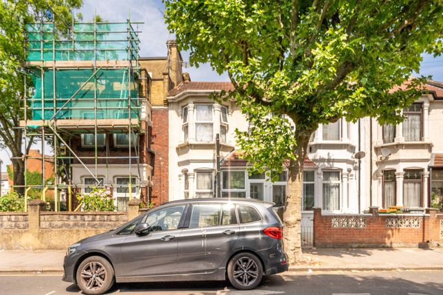 4 bed terraced house