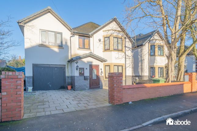 6 bed detached house