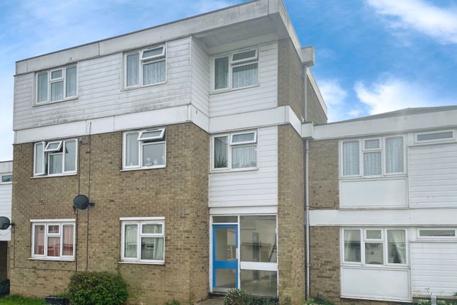 Five Acres, Harlow CM18 2 bed flat for sale