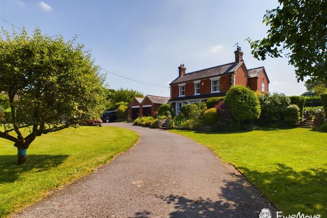 4 bed detached house