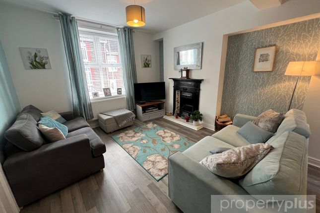 4 bedroom terraced house for sale