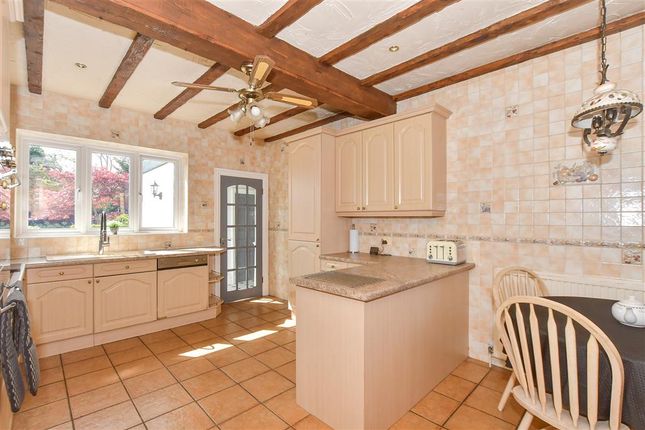 4 bed detached house