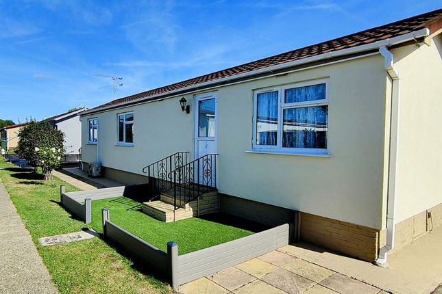 Creek Road, Canvey Island, SS8 2 bed park home for sale