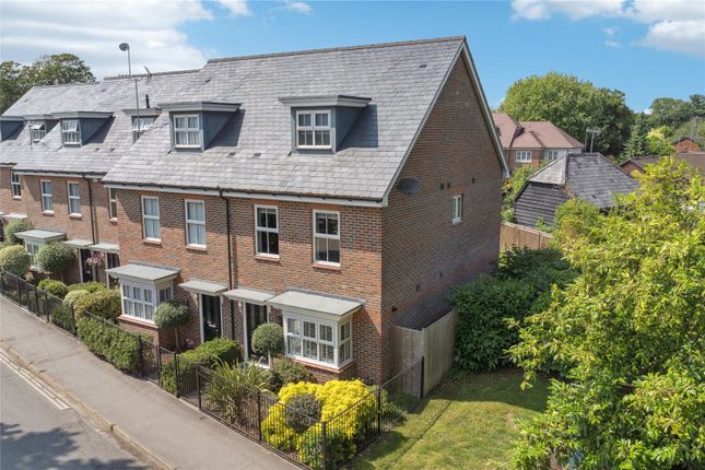 3 bedroom end of terrace house for sale