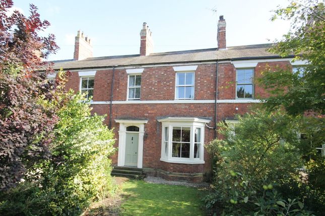 4 bedroom terraced house for sale