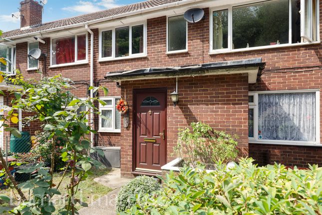 2 bedroom maisonette for sale