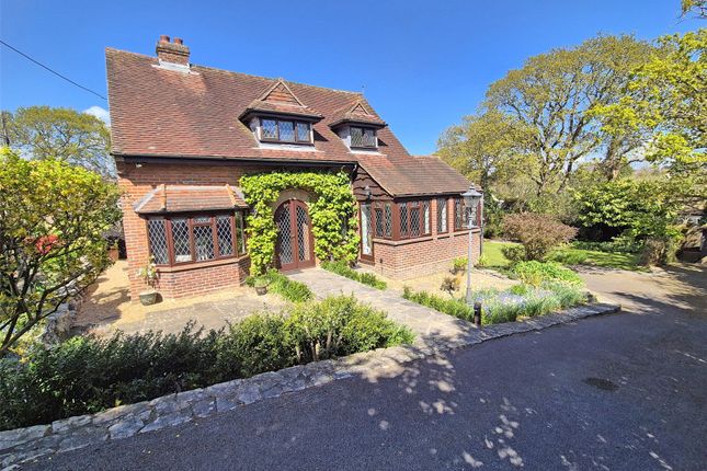 Dilly Lane, Barton on Sea, New... 3 bed detached house for sale