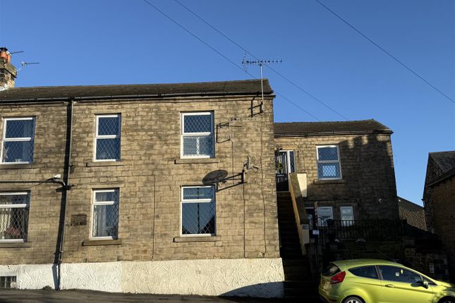 118 Stocks Bank Road, Mirfield WF14 2 bed flat for sale