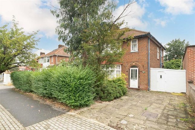 Cotswold Gardens, London NW2 3 bed house for sale